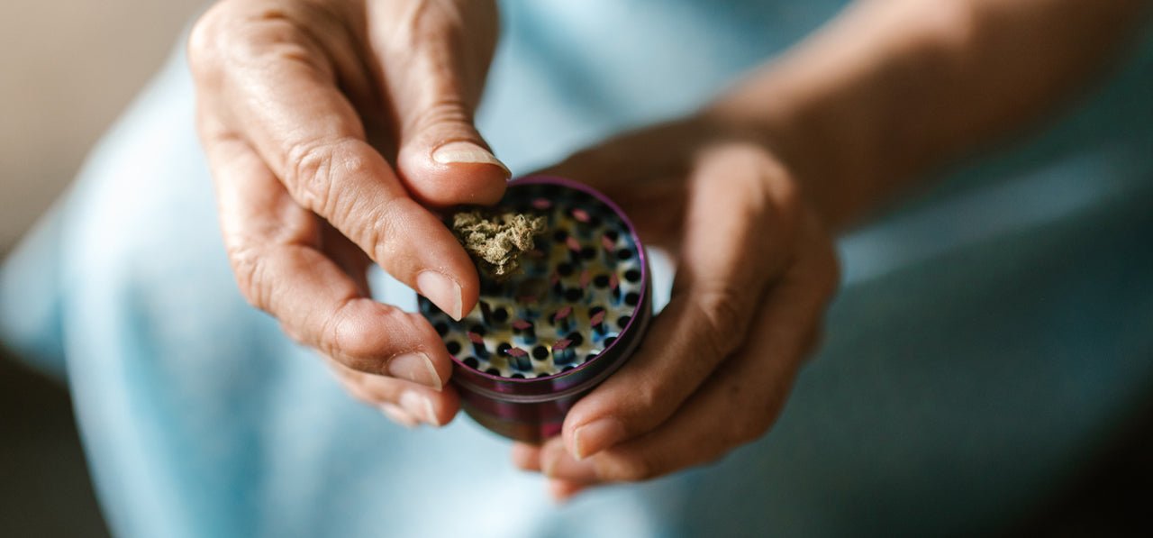 A Buyer's Guide To Selecting The Right Grinder For You - 420 Packaging
