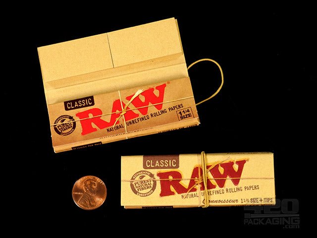RAW Connoisseur 1 1-4 Size Classic Rolling Papers With Tips 24/Box - 3