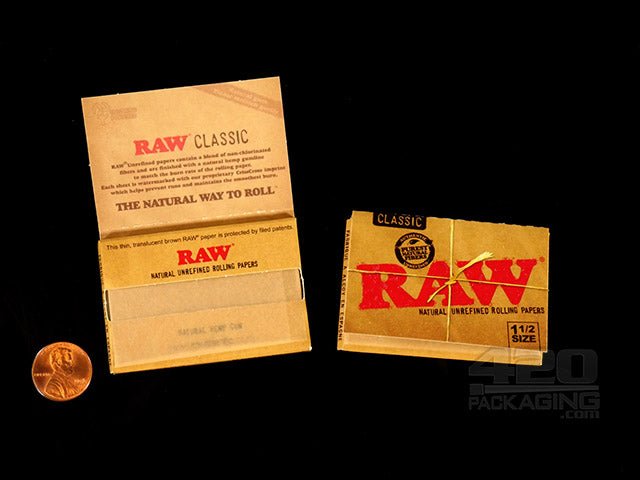 RAW 1 1-2 Size Classic Rolling Papers 25/Box - 3