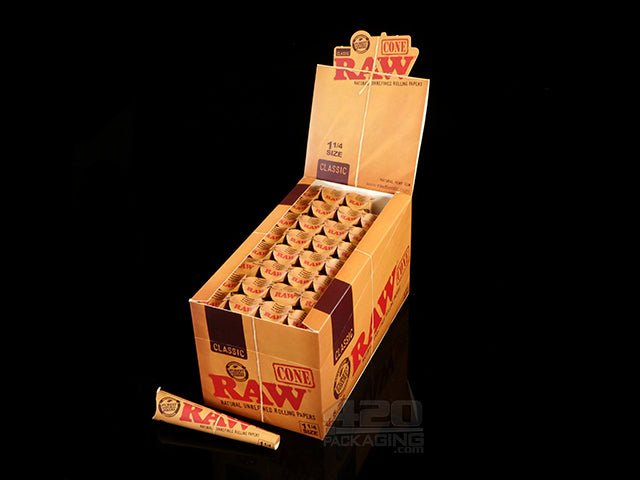 RAW 1 1-4 Size Pre/Rolled Cones 6-Packs (32 Pack Display Case) - 1